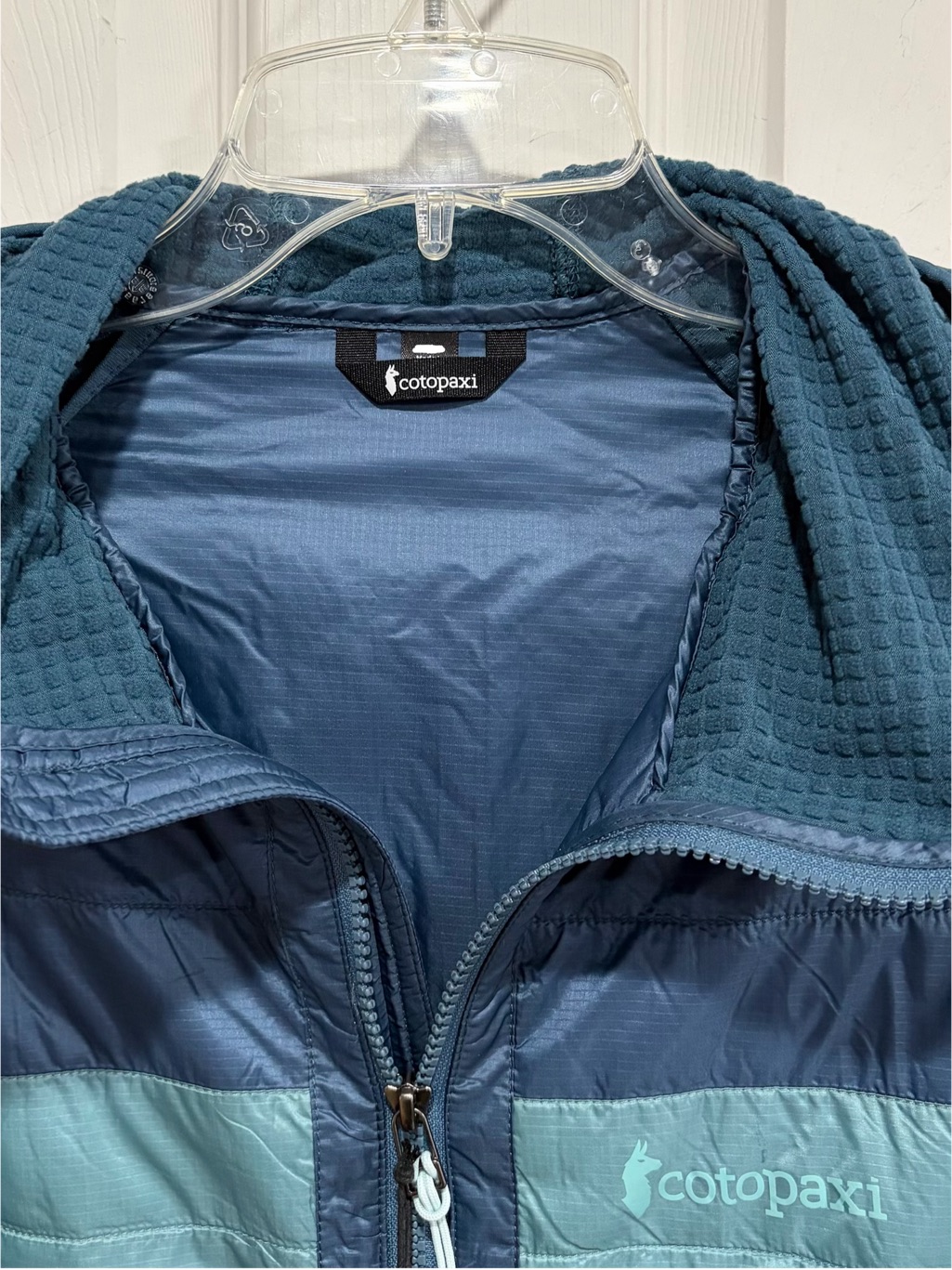 Cotopaxi Men's Large Capa Hybrid Insulated Hooded Jacket Blue Nwt Scuba Hood — image 6 of 8